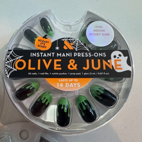 Brand new in box sealed olive and June Halloween nail manicure set - pack of 3! - Picture 4 of 4